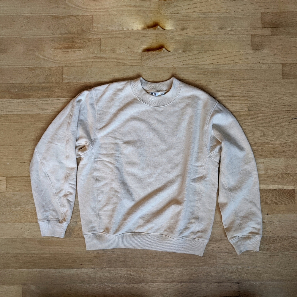 Uniqlo U sweatshirt